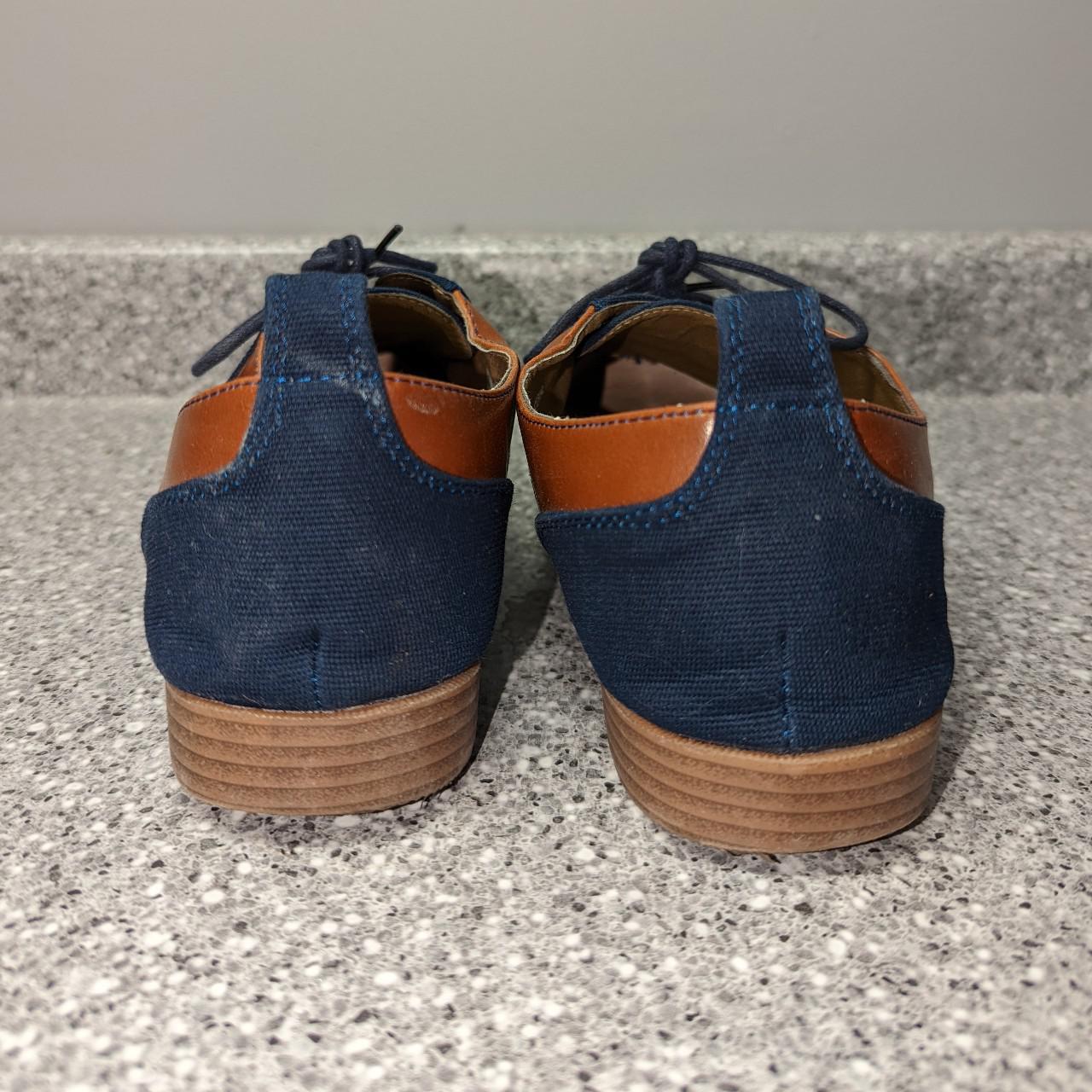 ModCloth Women's Navy and Brown Oxfords | Depop