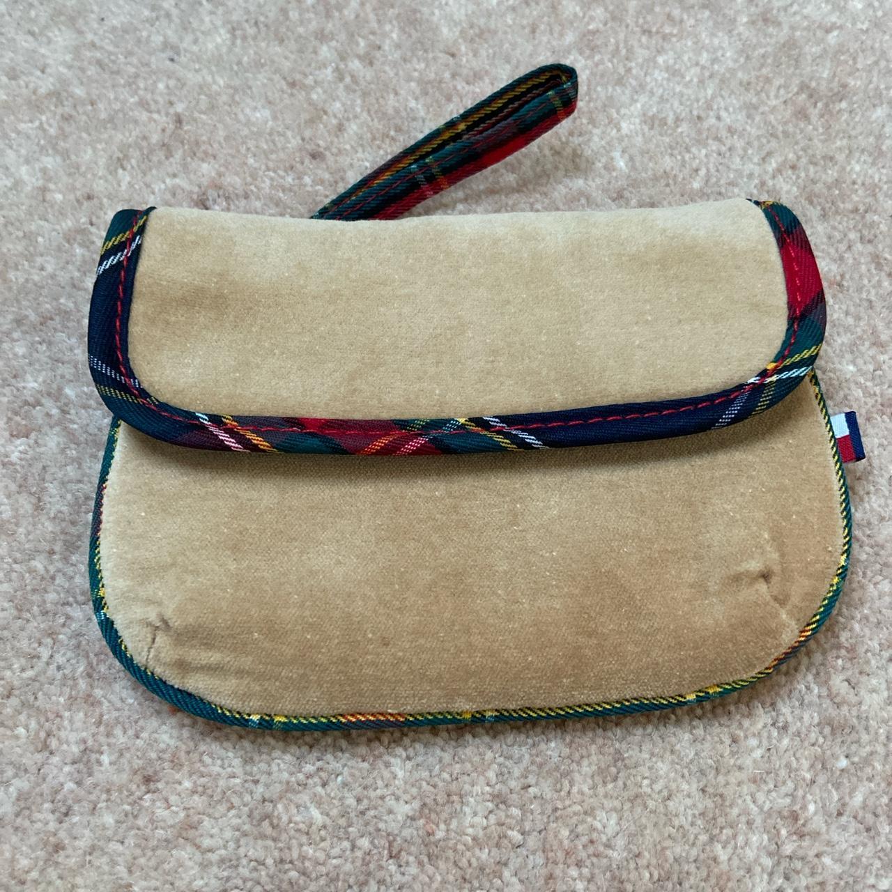 Tommy Hilfiger Women's Tan Bag Depop