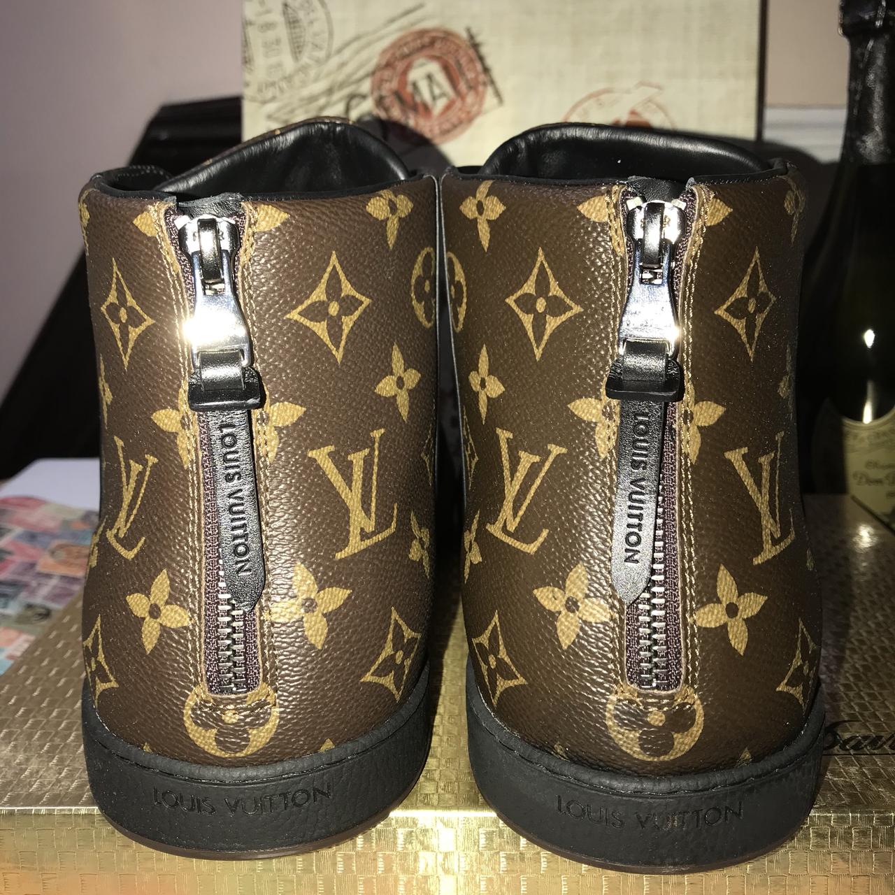 Louis Vuitton On Brown Line Low Top Shoes - Tagotee