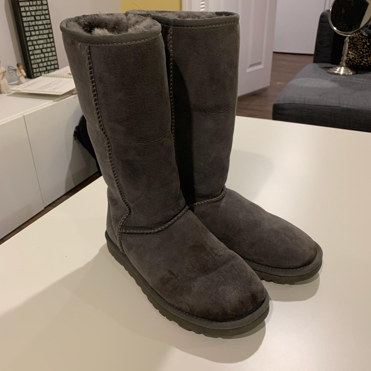 Tall Grey Uggs Slight Water Marks On Right Shoe But Depop 4203