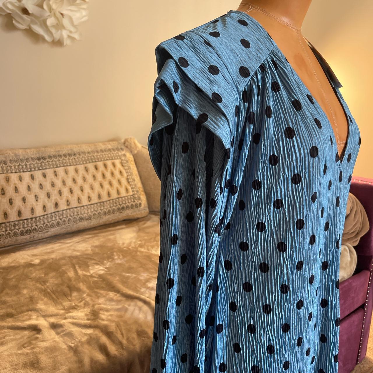 Metallic blue polka dot dress from Zara ???? Brand new... Depop