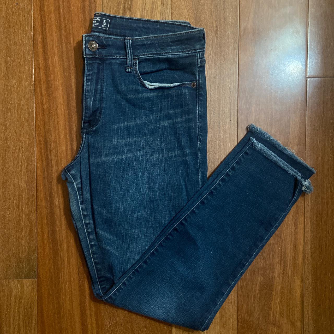 Abercrombie & Fitch Women's Blue and Navy Jeans | Depop