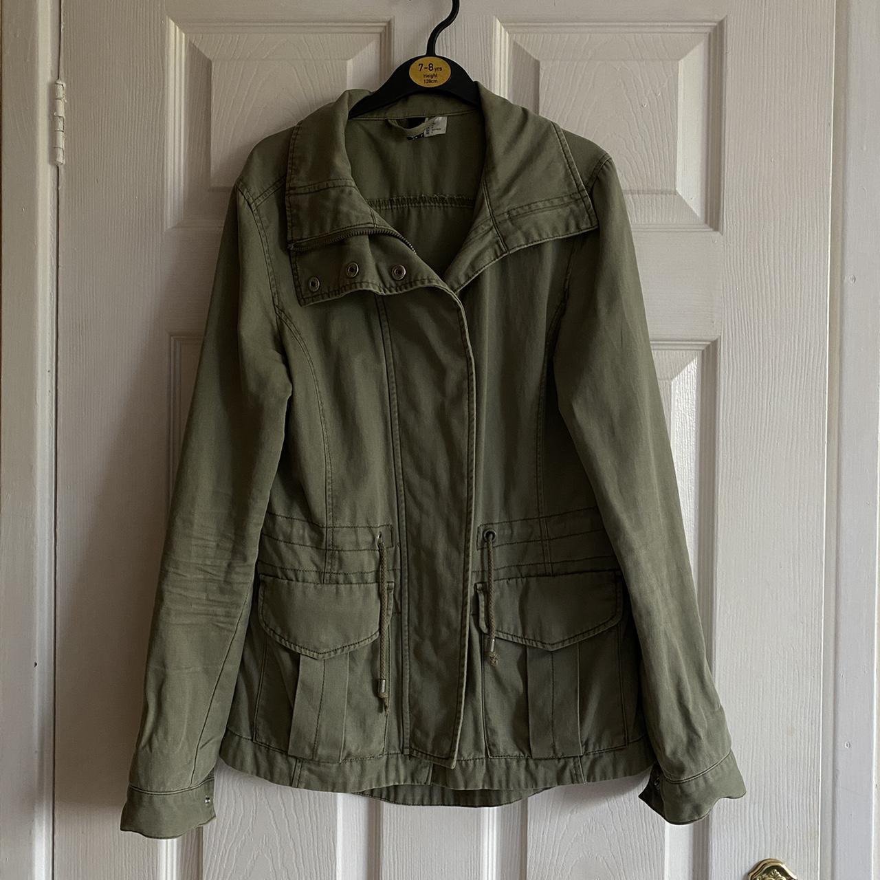 Stunning green / khaki H&M trench coat size... - Depop