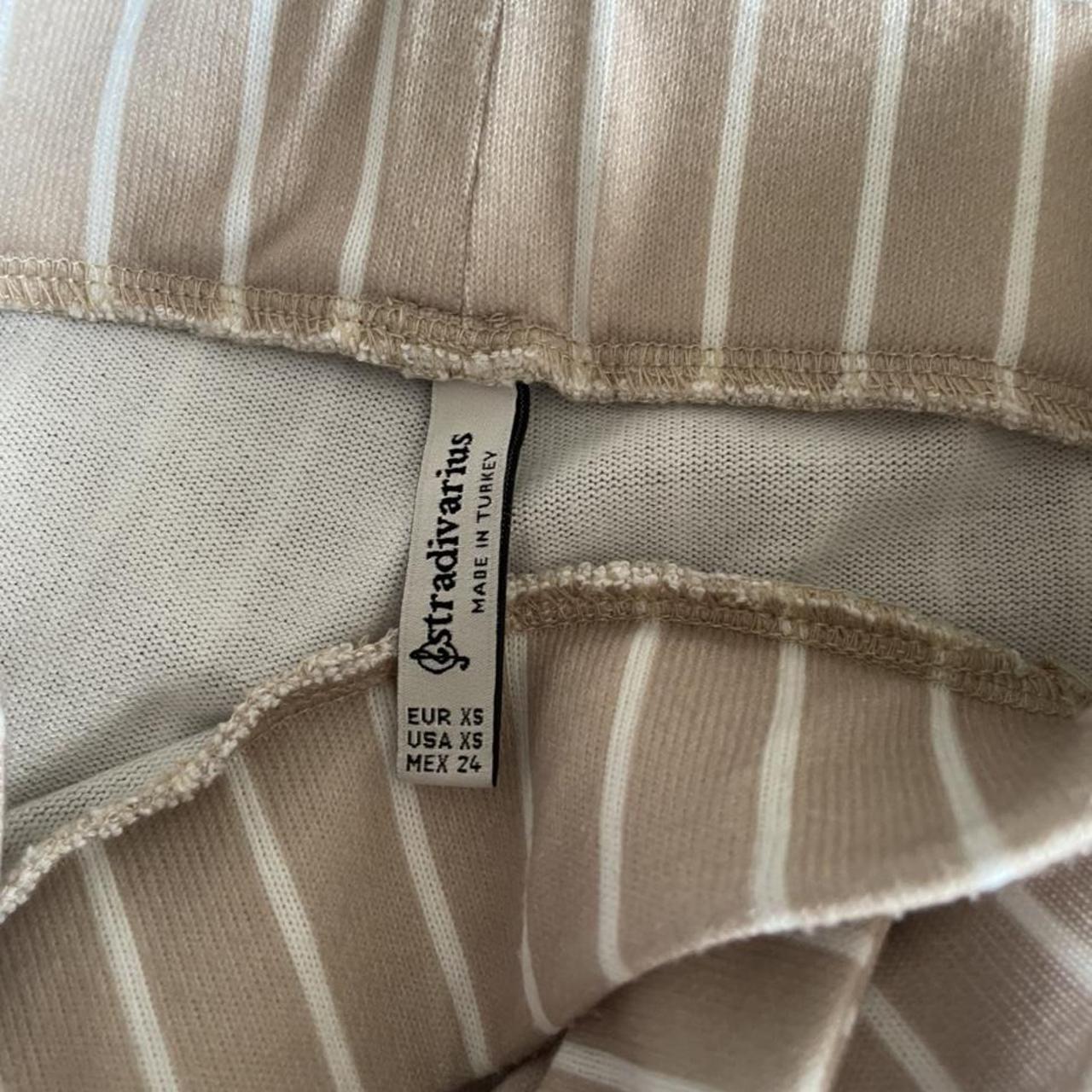 Stradivarius beige culotte trousers, perfect condition - Depop