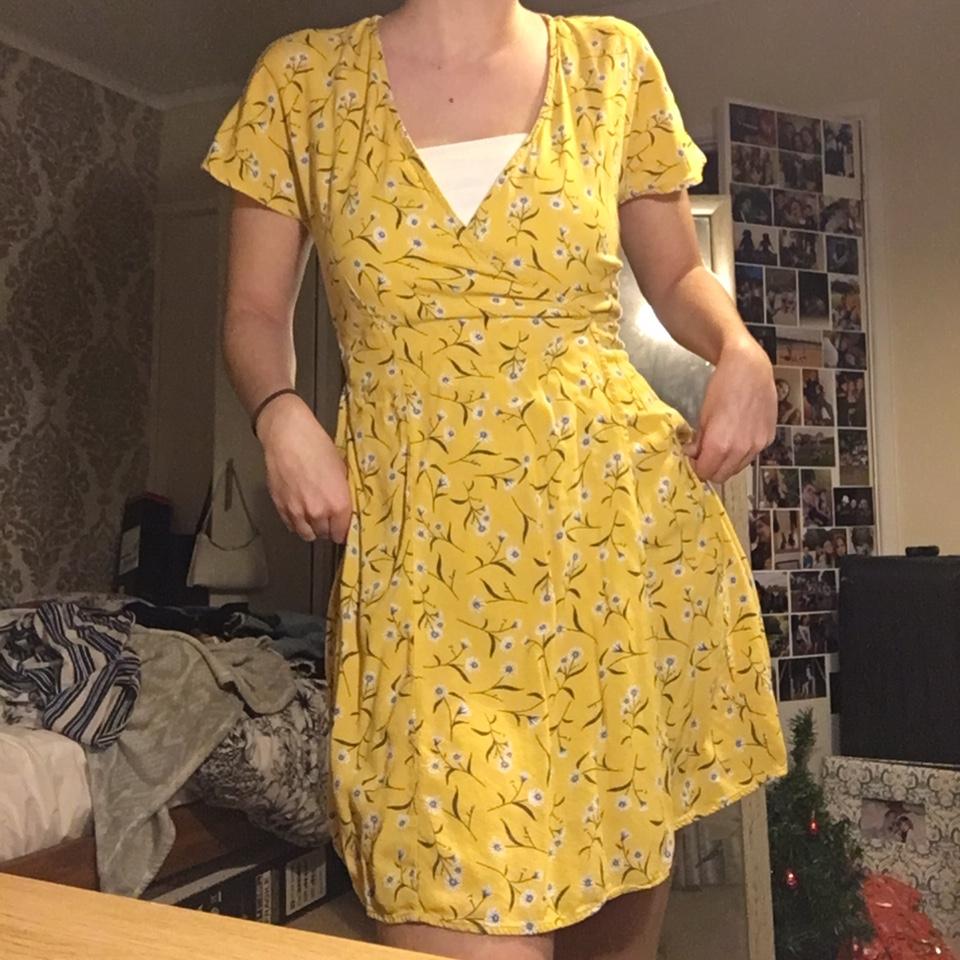 H&m yellow floral wrap on sale dress