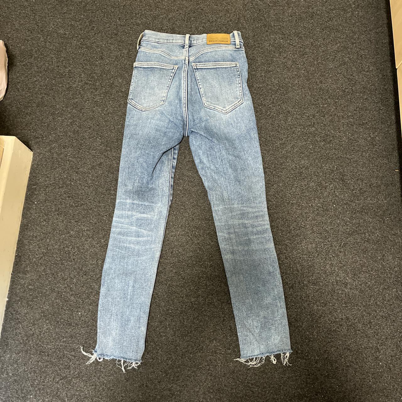 aritzia baggy jeans