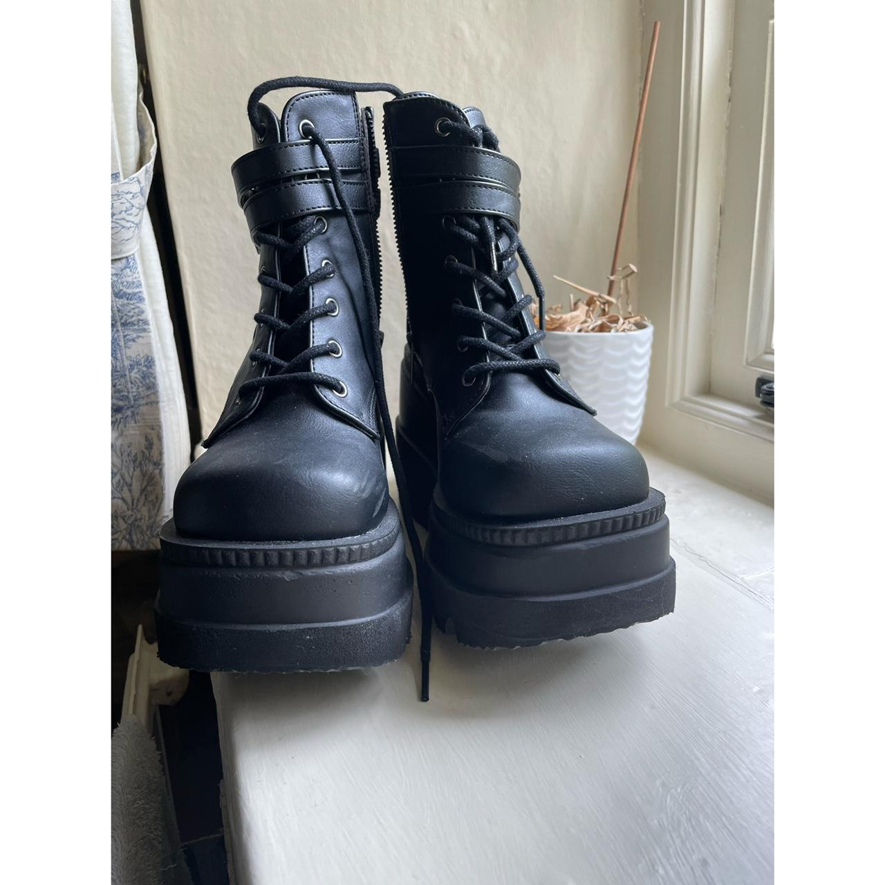 demonia shaker 52 boots