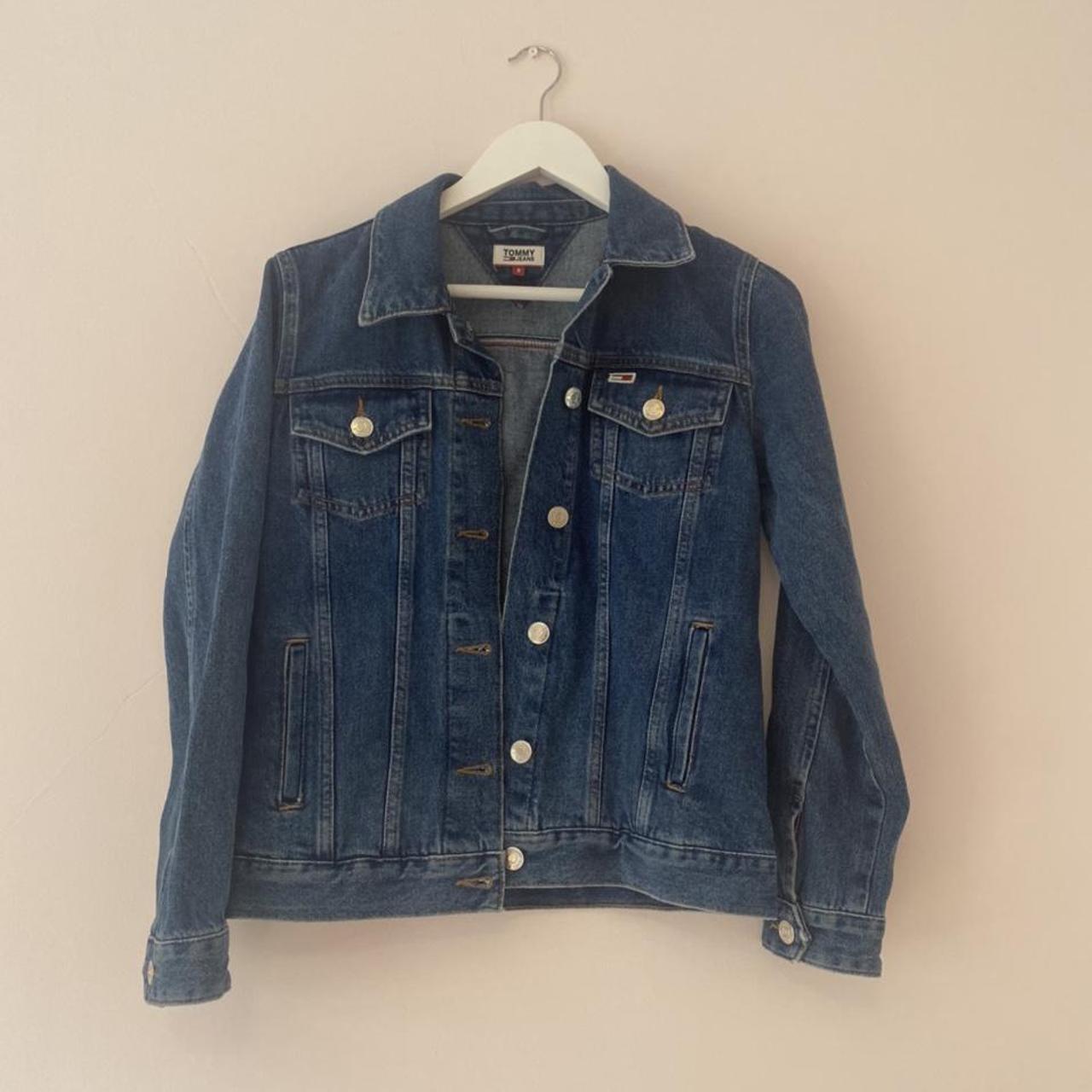 tommy hilfiger denim jacket size small bought for... - Depop