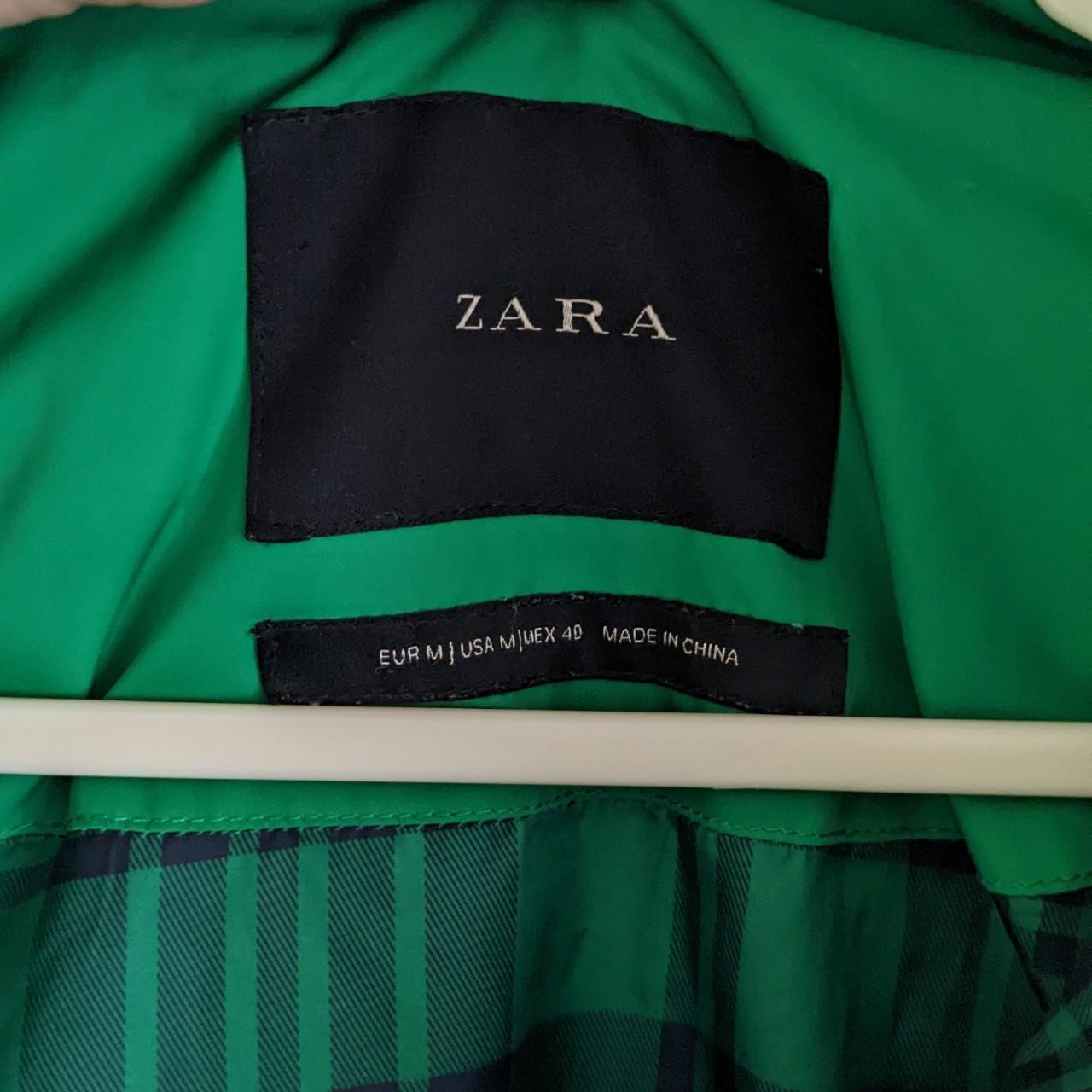 Mens Green Zara puffer jacket Button on inside... - Depop