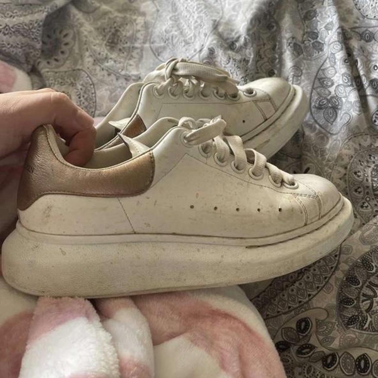 alexander mcqueen 5.5