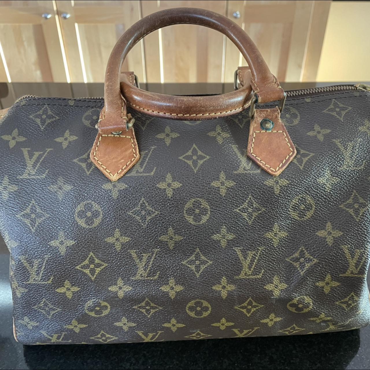 Louis Vuitton Monogram Speedy 30 Bag Good condition - Depop