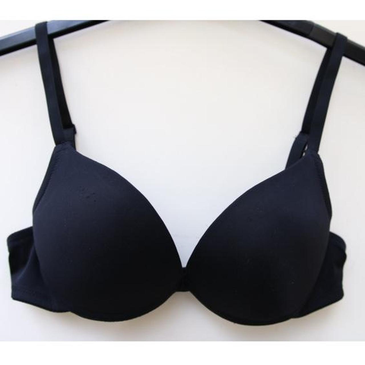 Victoria's Secret push up bra 32C padded bra No - Depop