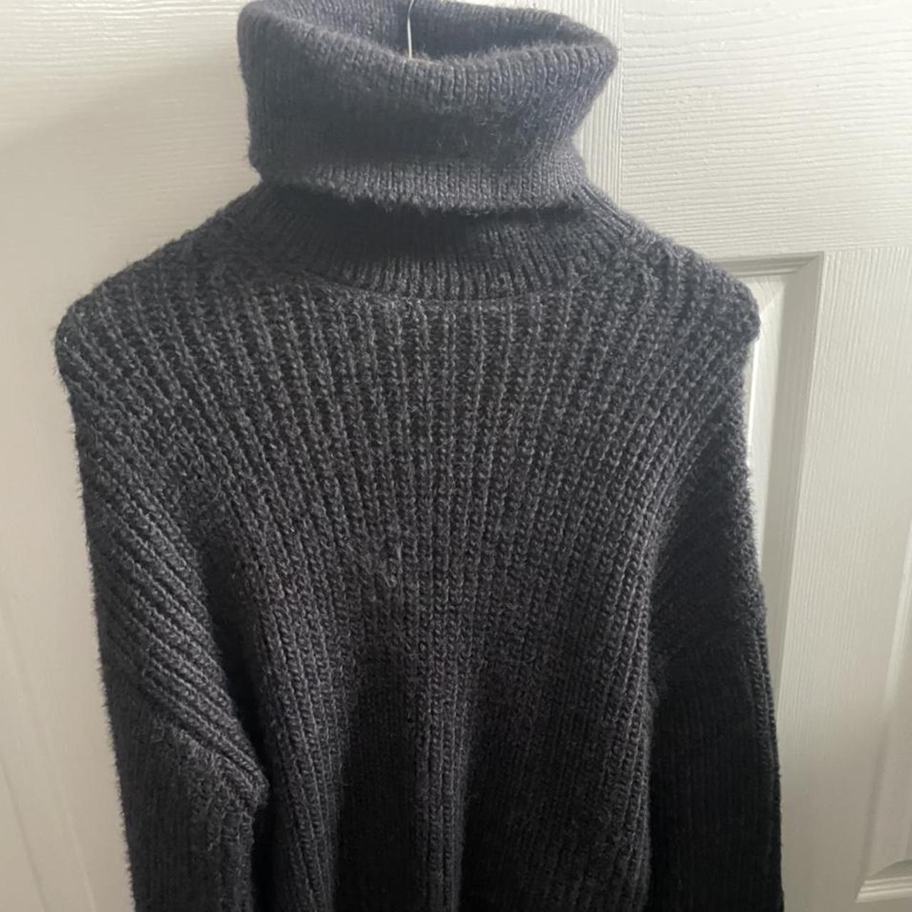 H&M oversized chunky knit jumper Fits 8/10 (big... - Depop