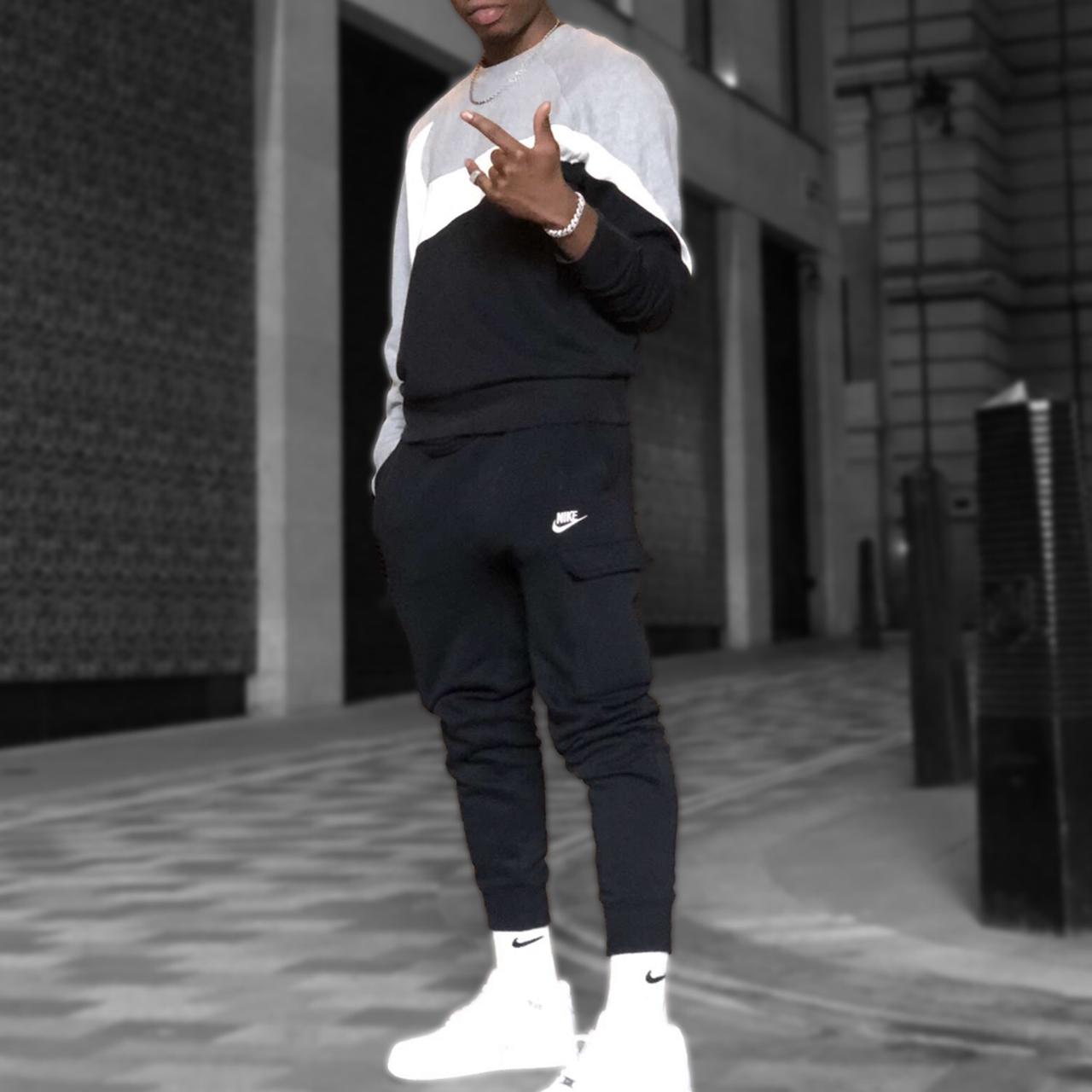 mens cargo joggers nike
