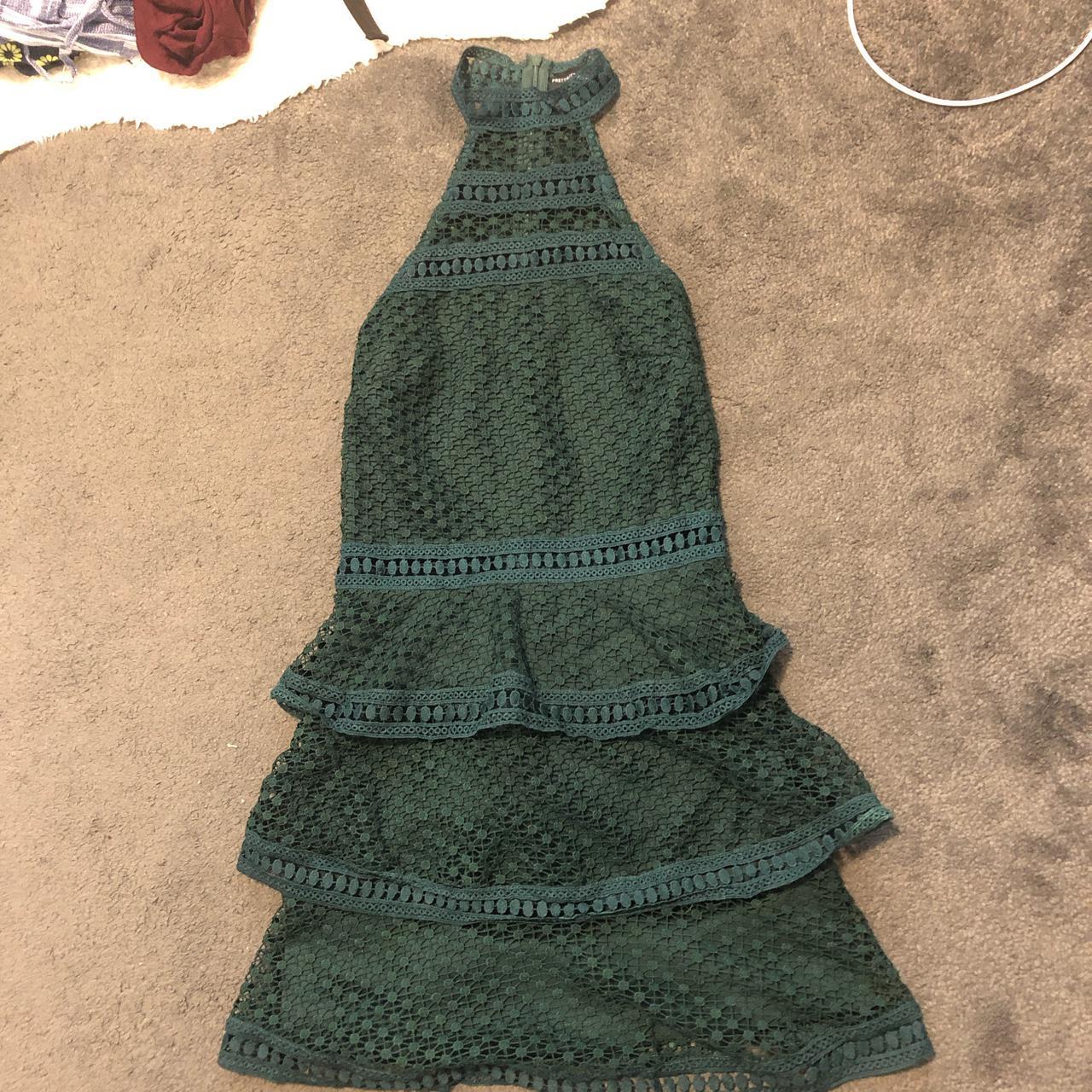 Green lace Missguided dress size 6 selling as it