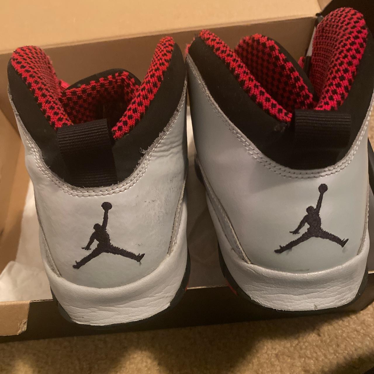 Girls jordan wolf grey 10s. Size 7Y - Depop