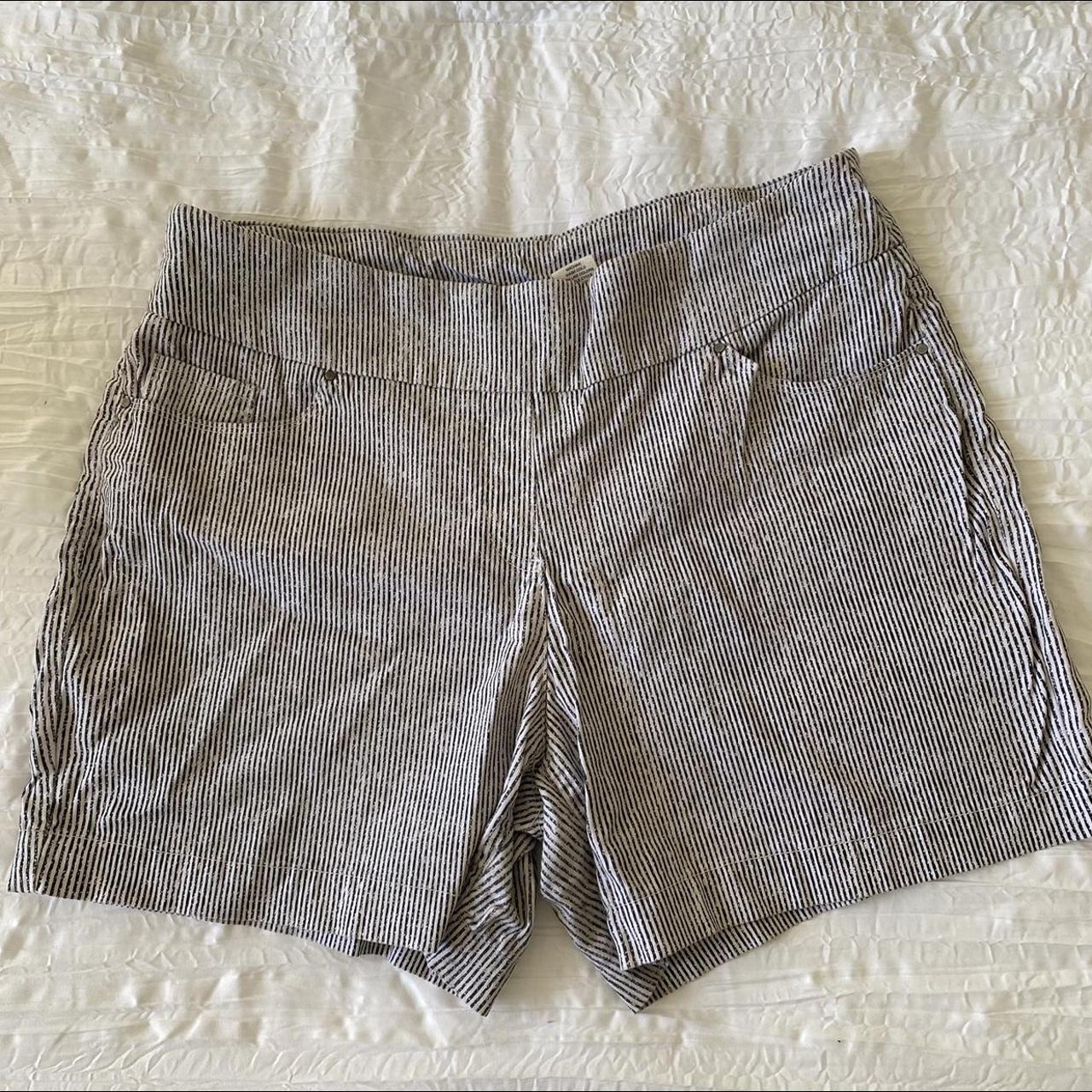 Westbound petite shorts Clearance