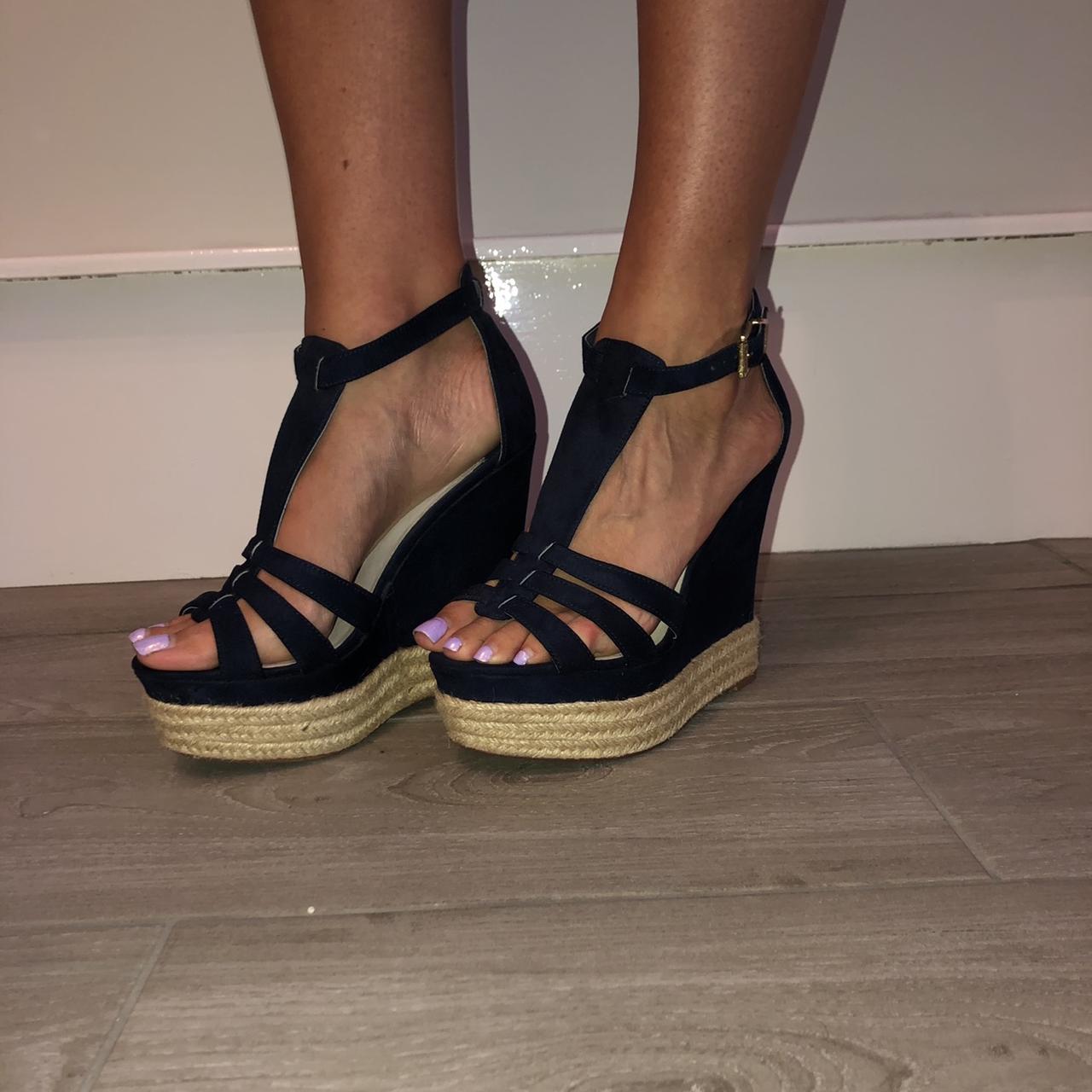 Very high store wedges