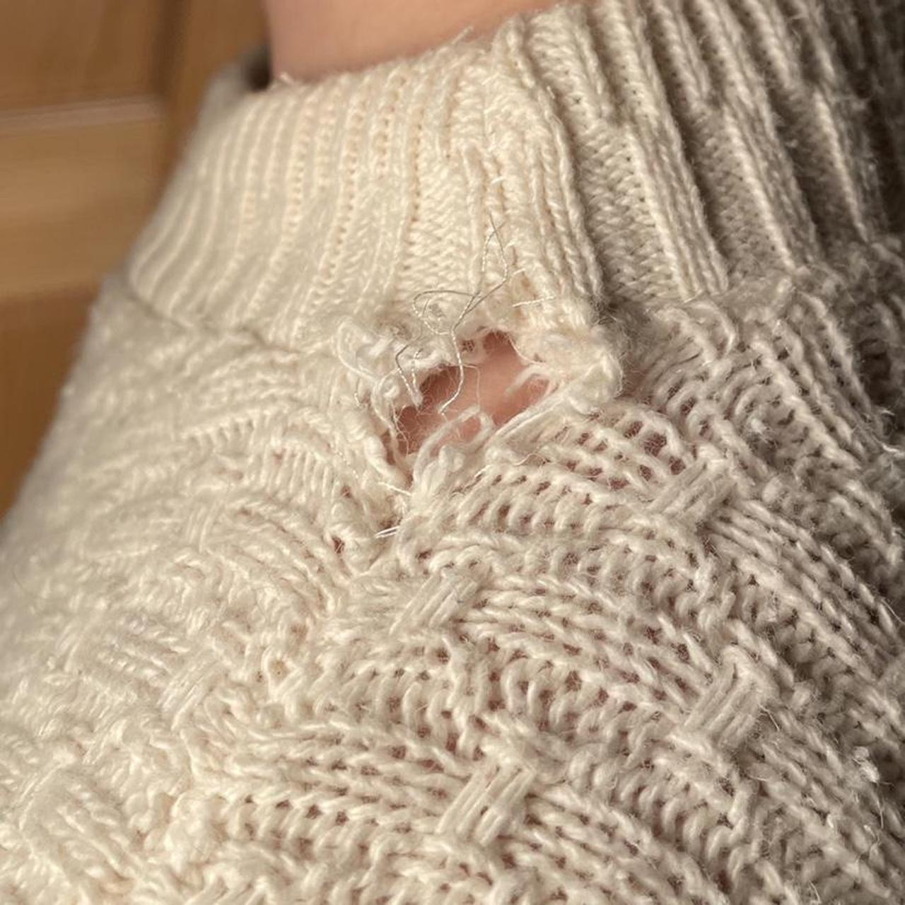 100% cotton off white knit sweater. Gorgeous... - Depop