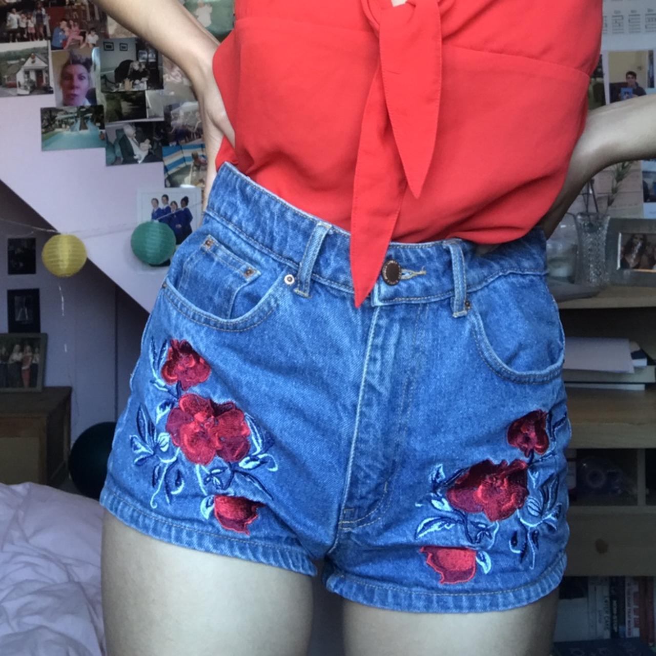 Denim shorts with embroidered clearance flowers