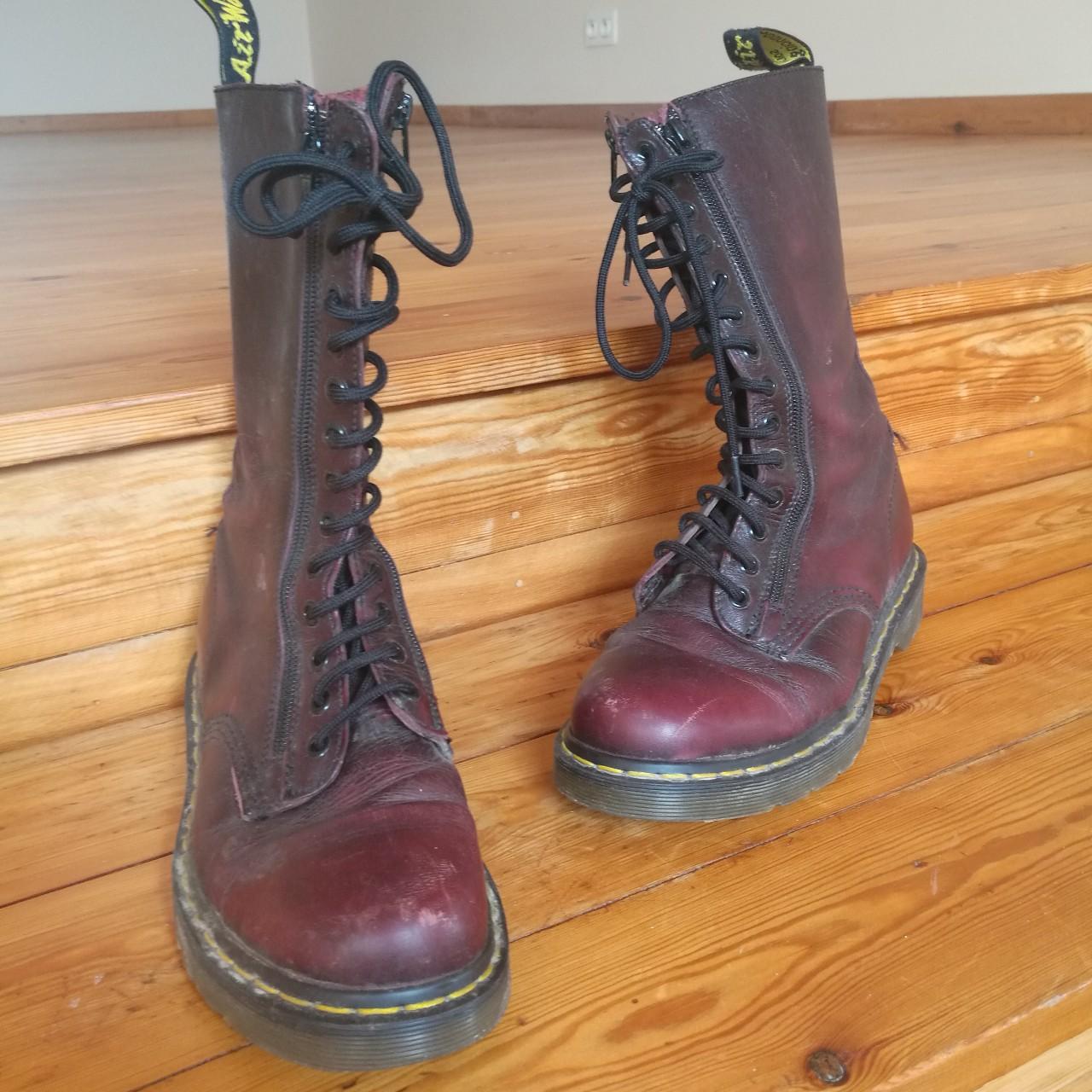 14 hole doc outlet martens oxblood