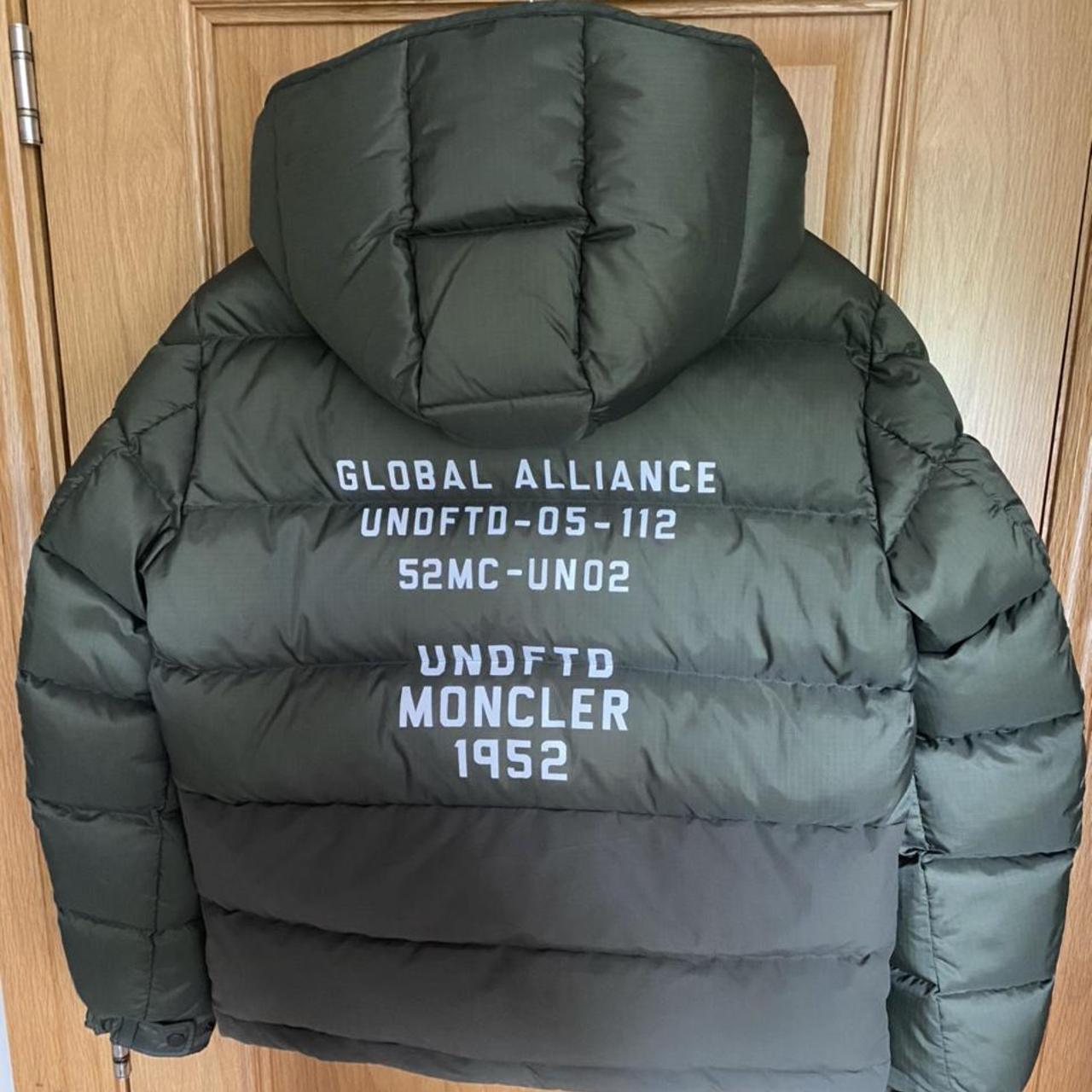 販売アウトレットMONCLER - MONCLER×Undefeated ARENSKYの通販 by