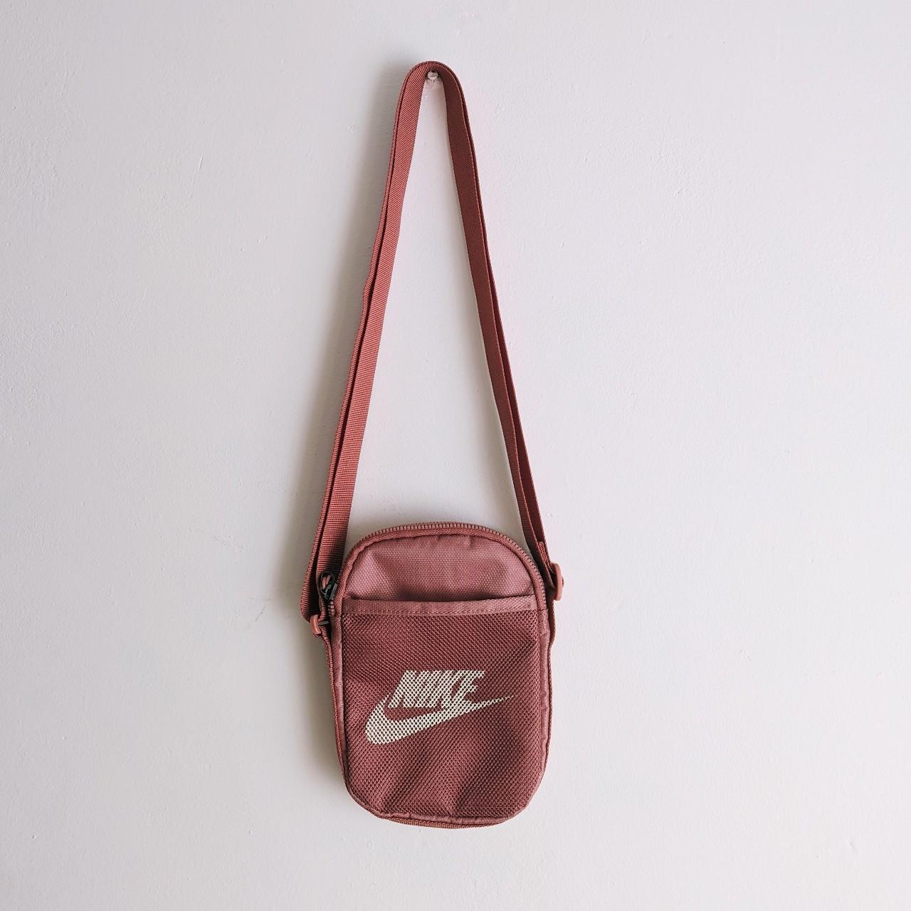 Nike Women's Pink Bag | Depop