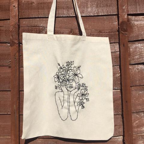 Design ‘Flowers’ hand embroidered tote bag
