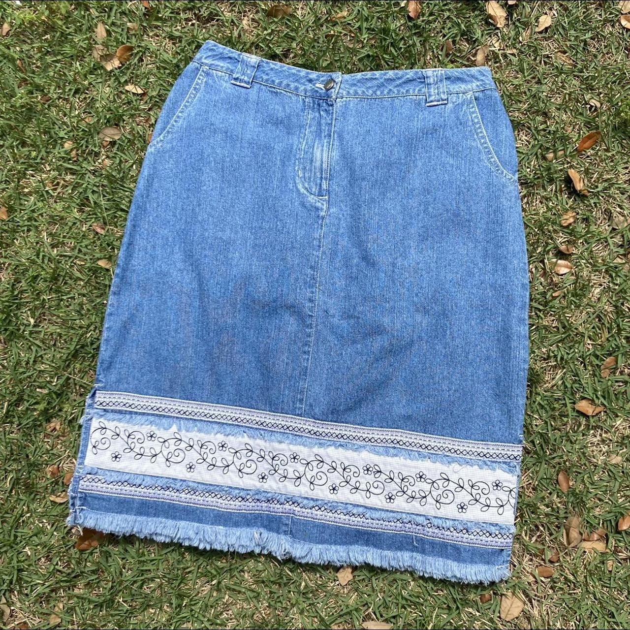 Vintage 90s midi denim skirt with adorable floral... Depop