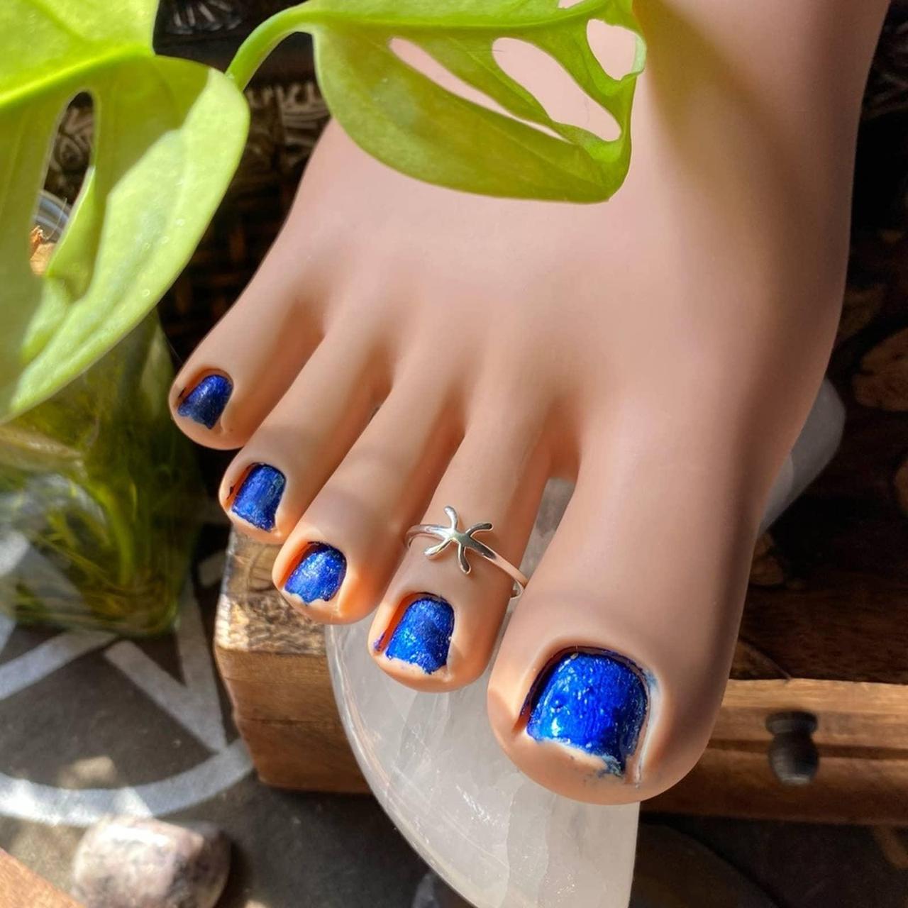 Adorable Blue Toe Ring - Mata Payals Exclusive Silver Jewellery