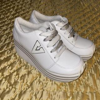 Volatile Platform Sneakers Has some flaws with - Depop