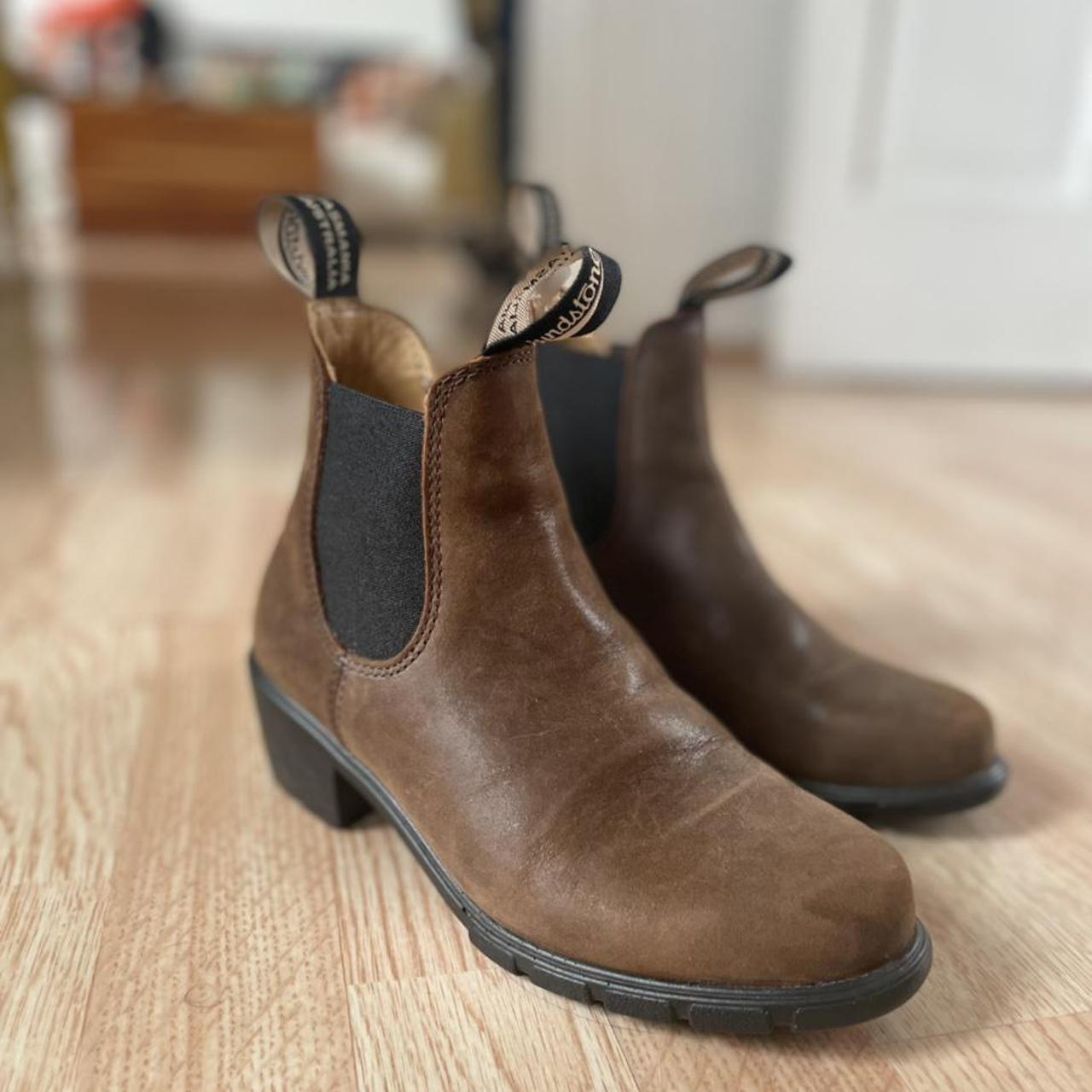 heeled blundstones