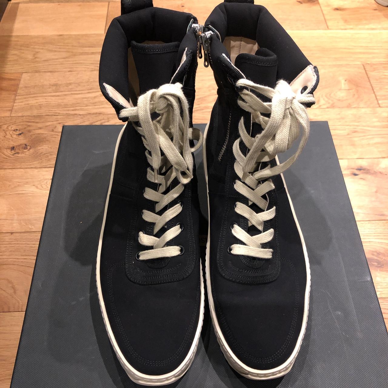 Fear of God's Jerry Lorenzo Gave L.A.'s Homeless $1,095 Sneakers – Footwear  News