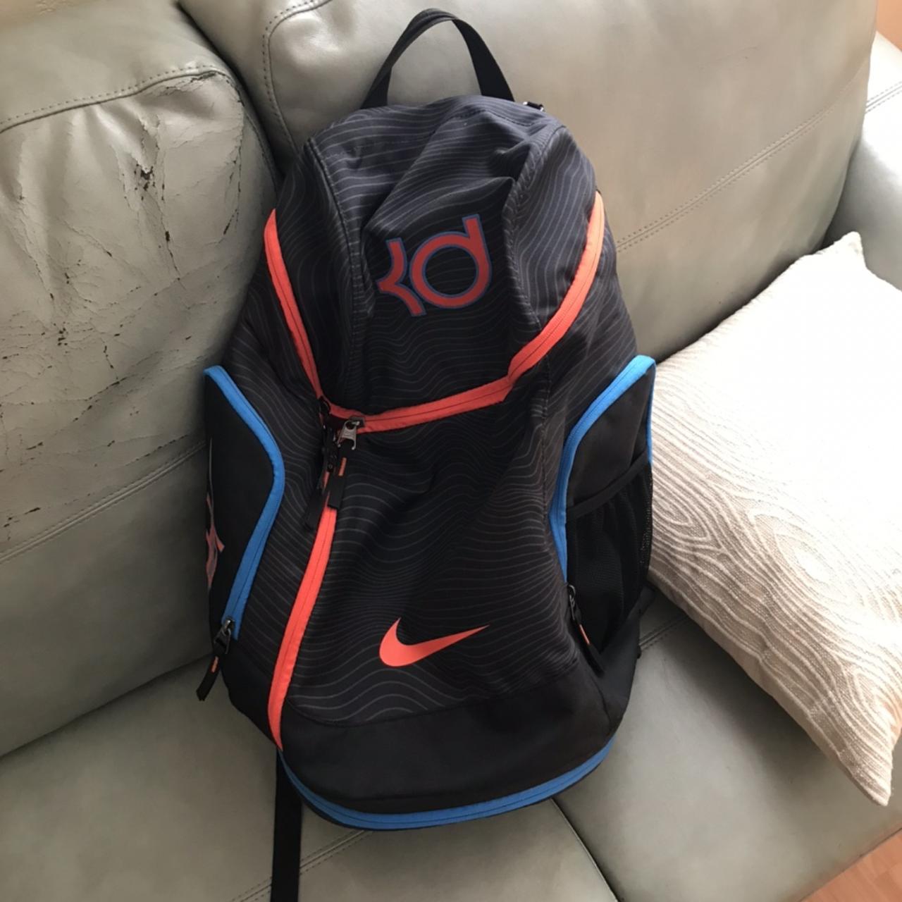 Nike Kevin Durant フック バックパック（ネイビーxオレンジ） Nike KD Fast Break Backpack Blue Orange | SportFits.com