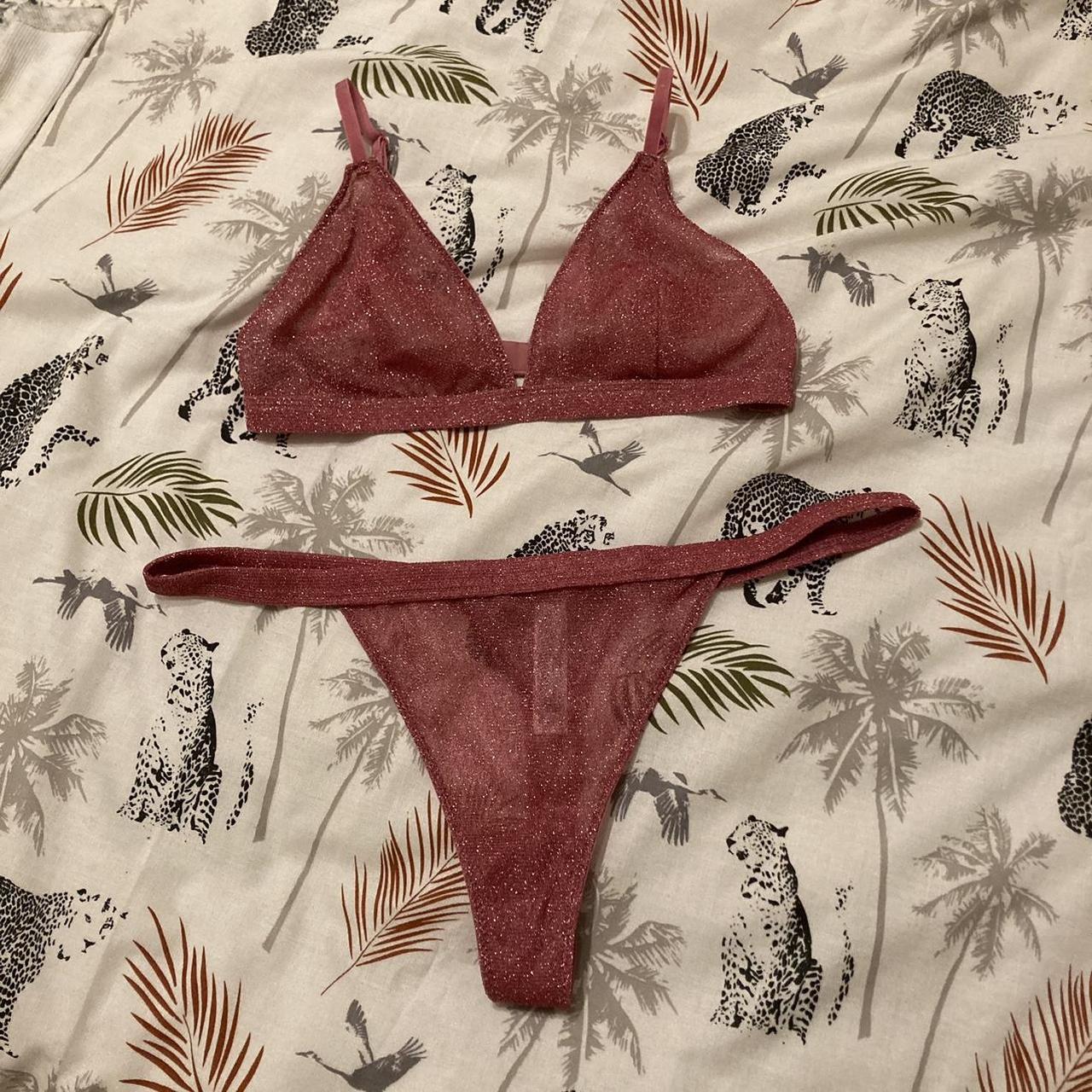 Primark Women S Pink Bra Depop