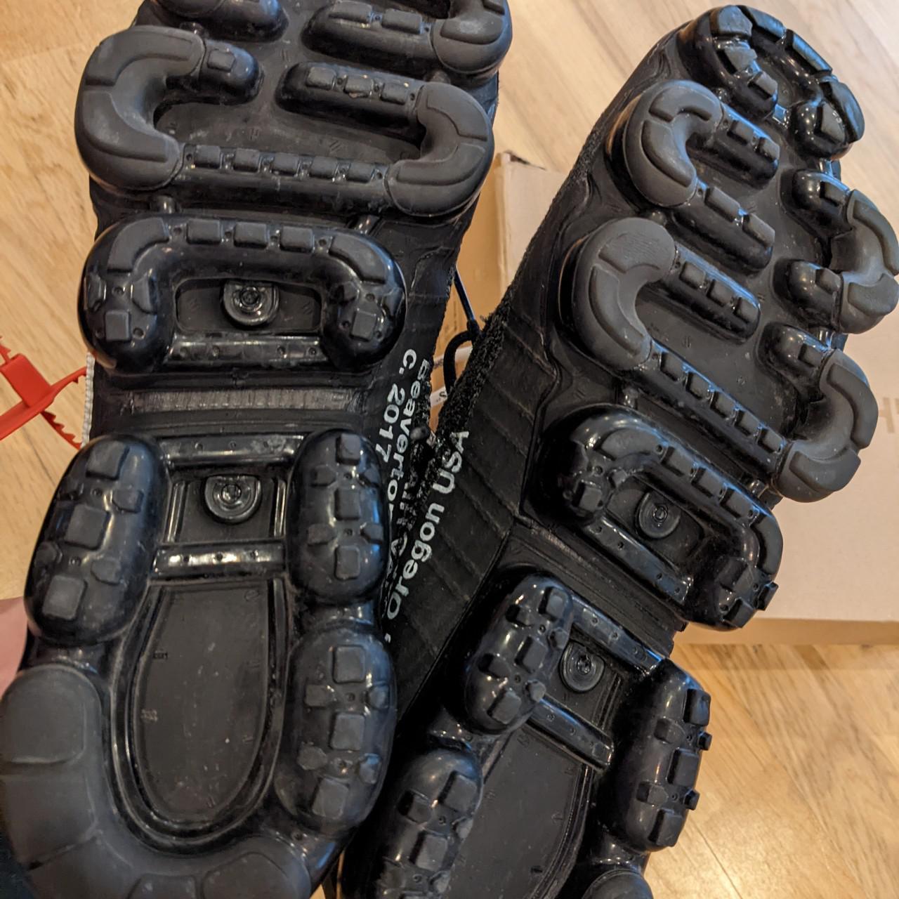 bottom of off white vapormax