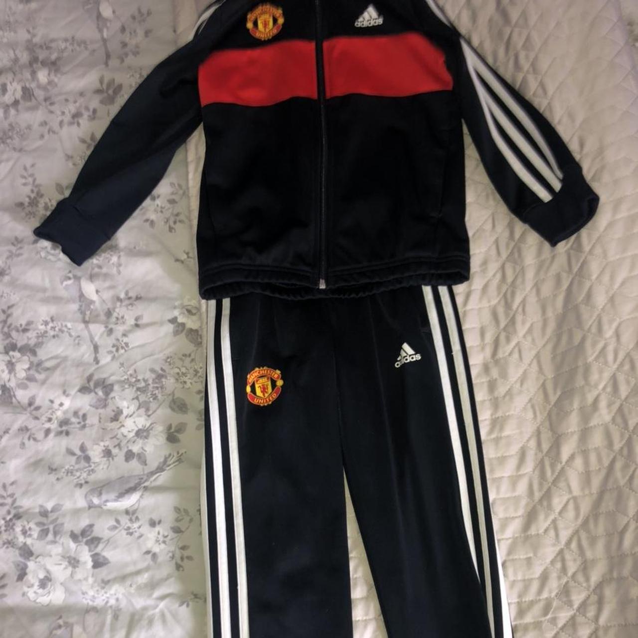 Adidas tracksuit best sale age 7