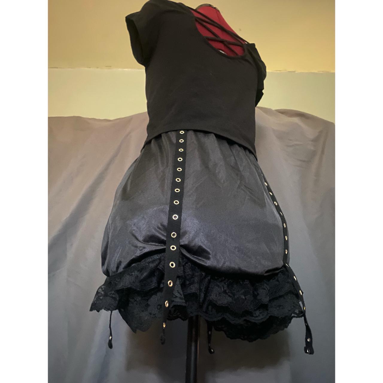 Product Image 4 - Chain Grommet Skirt
Made from an
