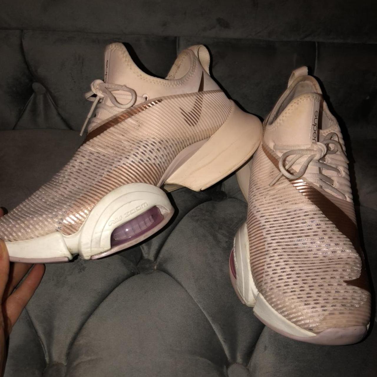 pink nike air zoom superrep