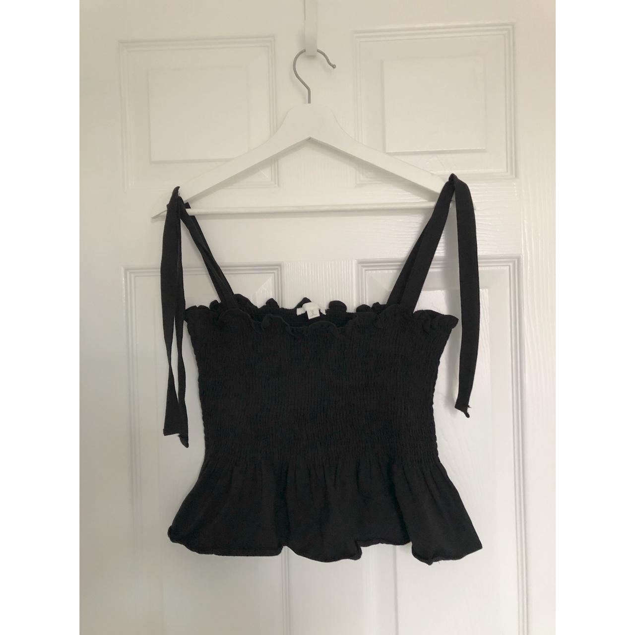 H&M Women's Crop-top | Depop