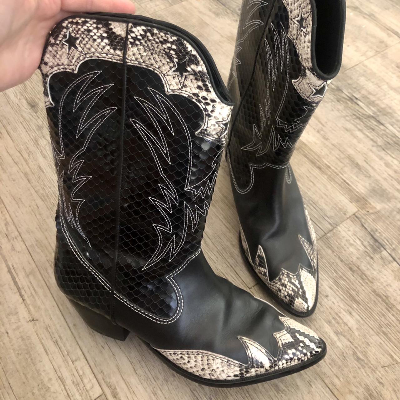 Cowboy boots Schutz Cicera tg 38, usati pochissimo.... - Depop