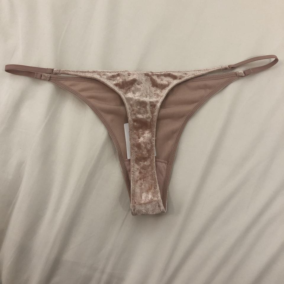 High waist body shape thong. Never worn before! Size - Depop