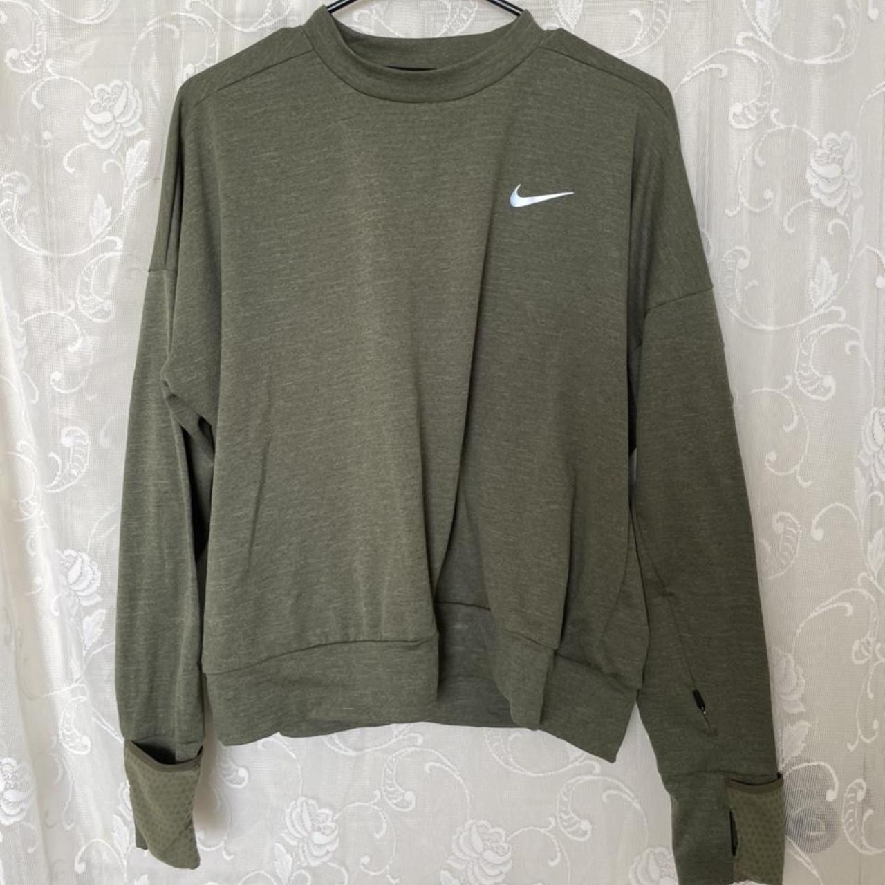 womens olive green nike shirt