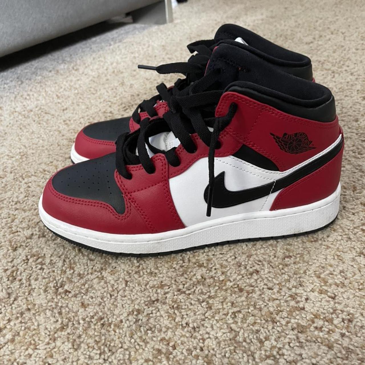 Jordan 1 Mid Chicago Black Toe. Size 5Y 100 Depop