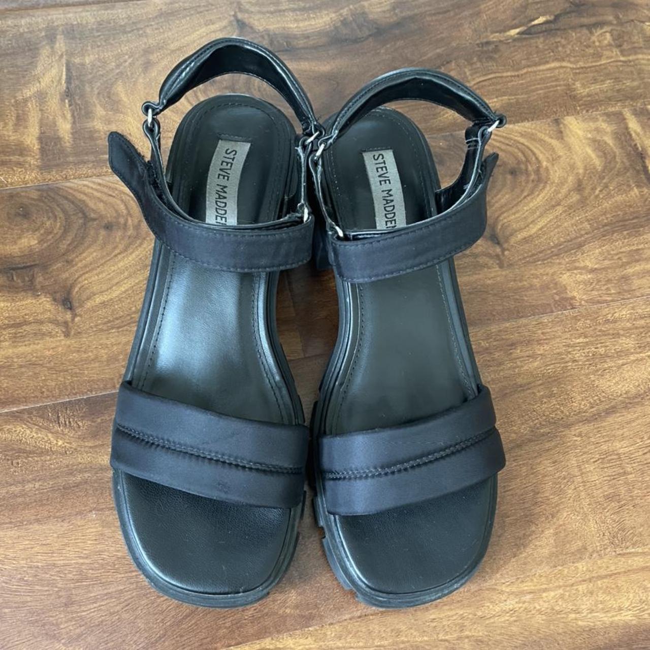 Steve Madden Women's Black Sandals | Depop