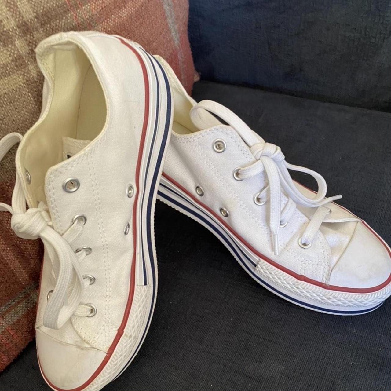 white converse trainers size 3