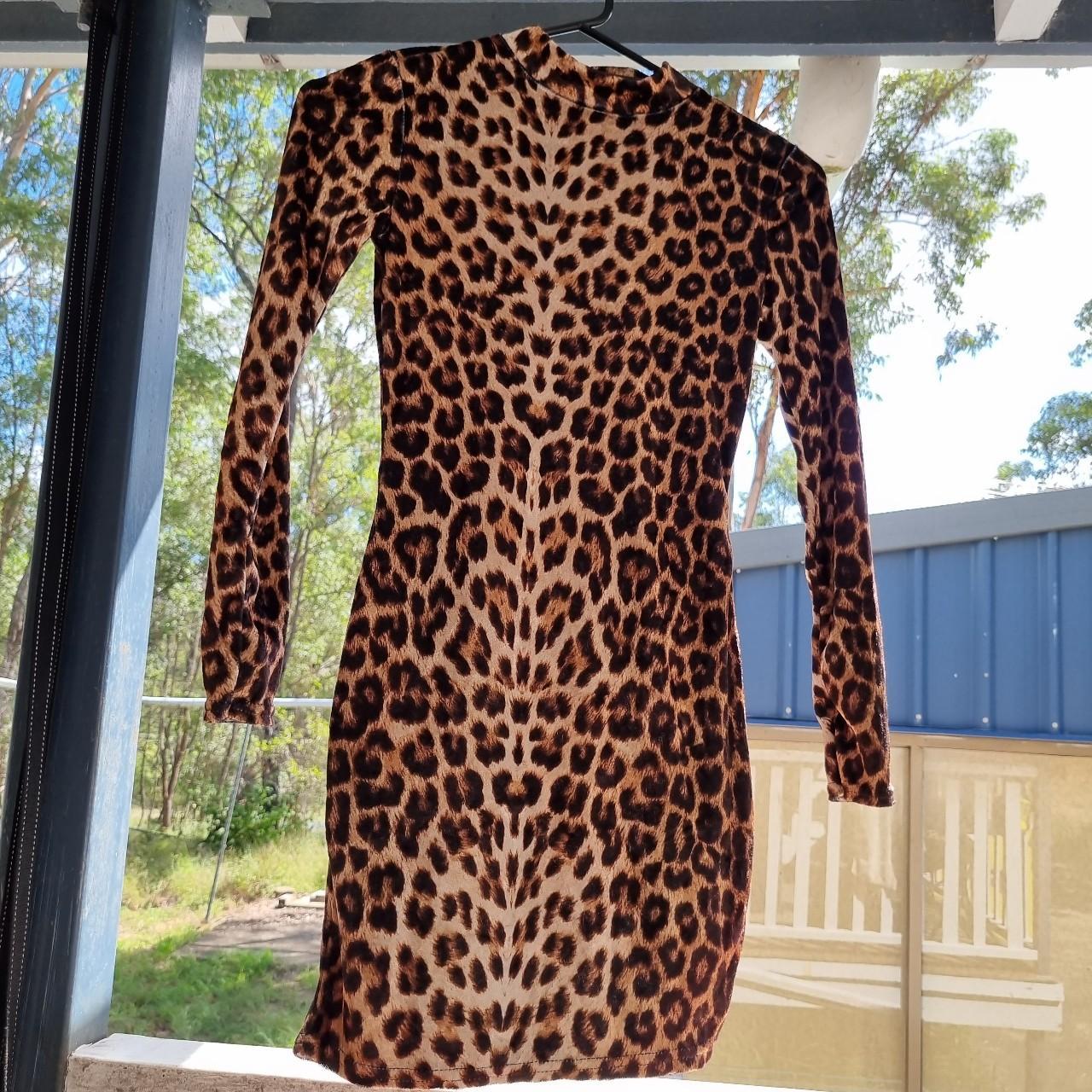 Boohoo Women's Brown Dress Depop