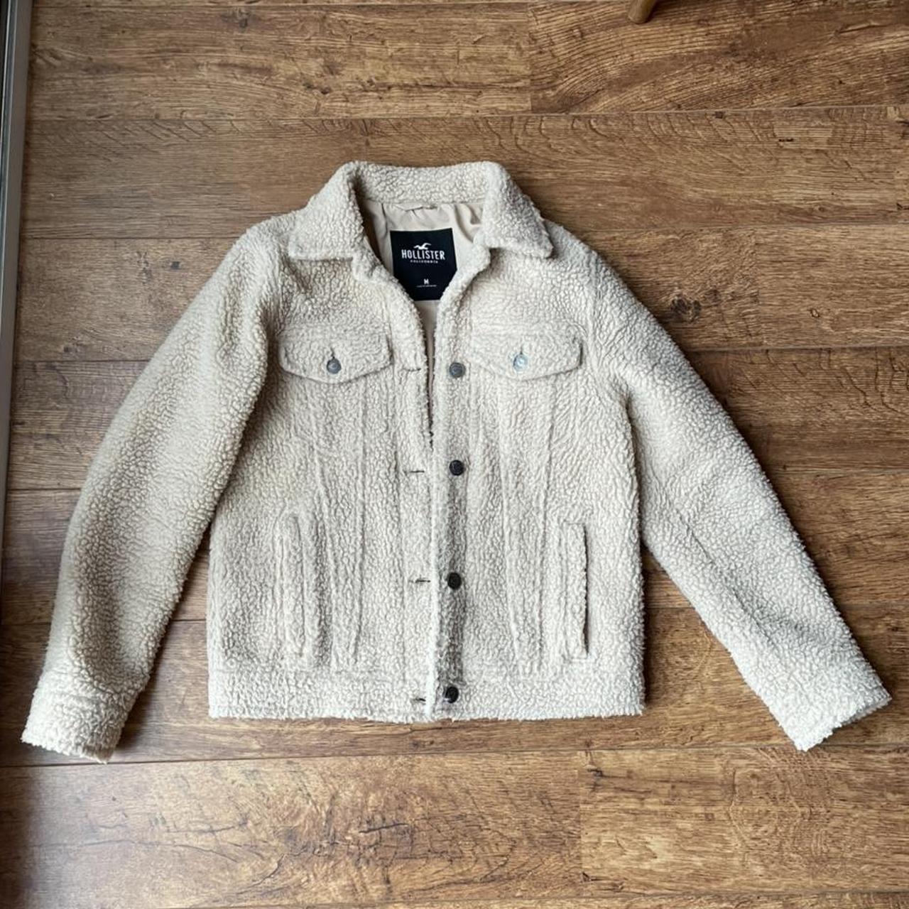 Hollister Sherpa jacket in tan Worn a handful of... - Depop