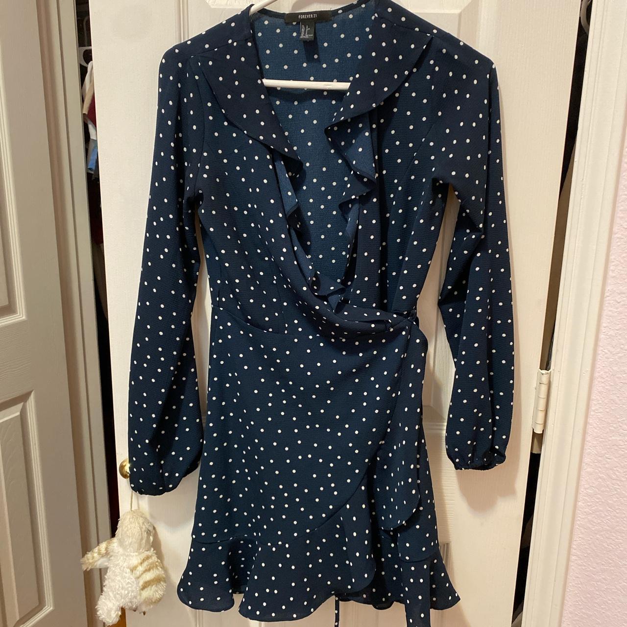 Polka dot wrap dress Too small for me now Size:S - Depop