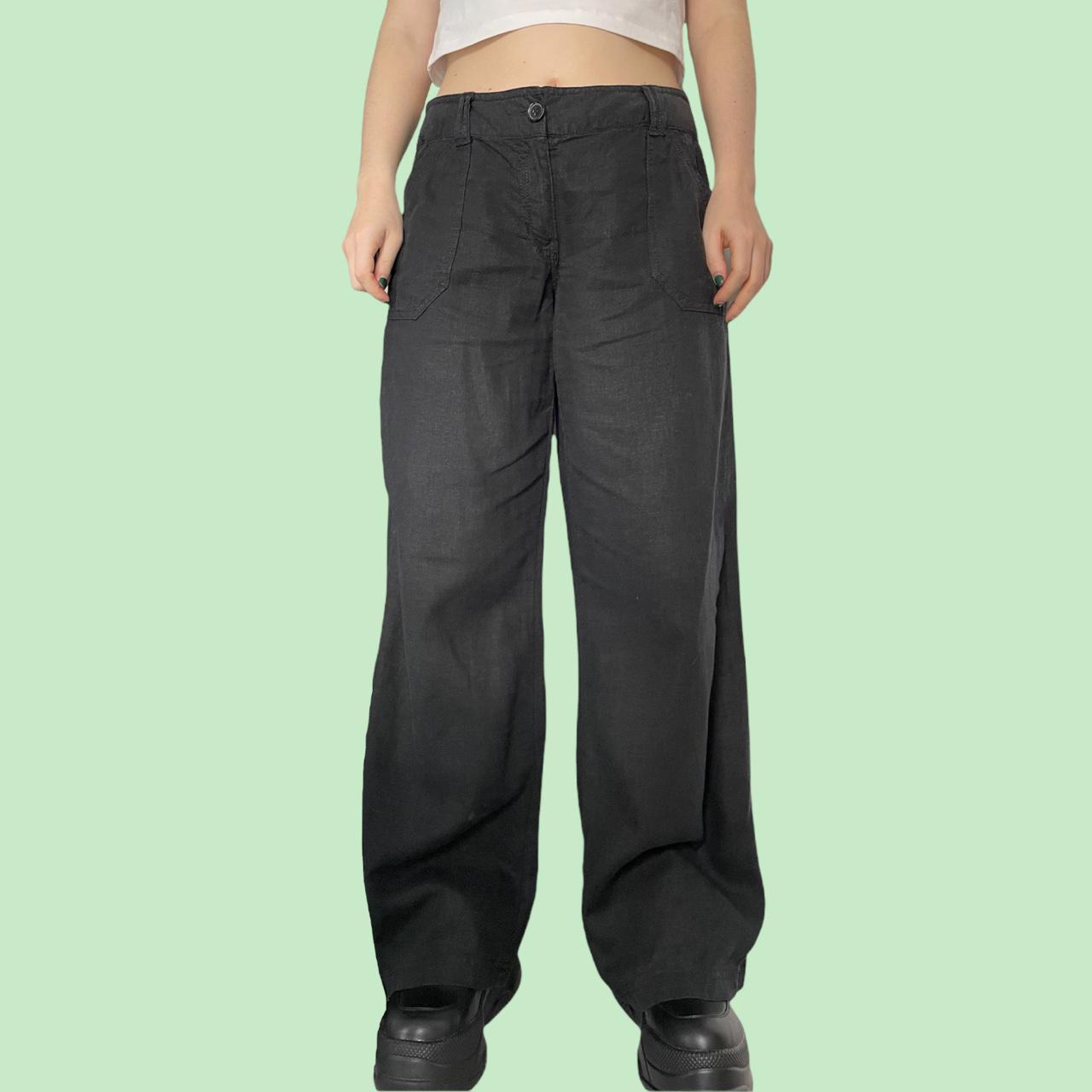 Product Image 1 - Petite black cargo pants

In excellent